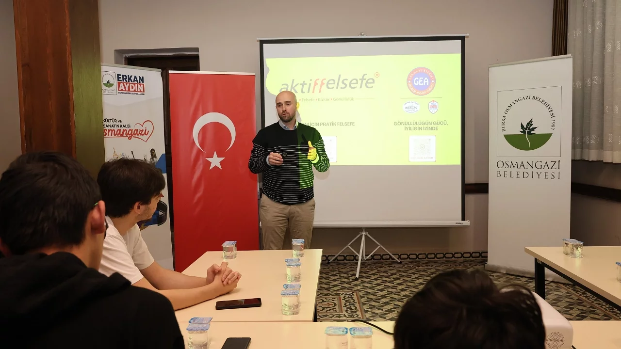 Gençler Osmangazi'nin Işığında Doğru Bilginin İzini Sürüyor