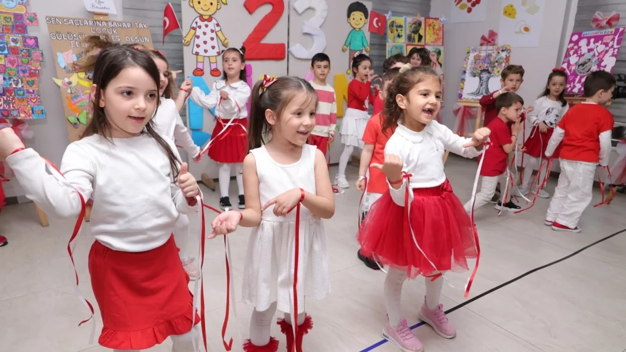 Çocuklar 23 Nisan'ı Osmangazi'de coşkuyla kutladı