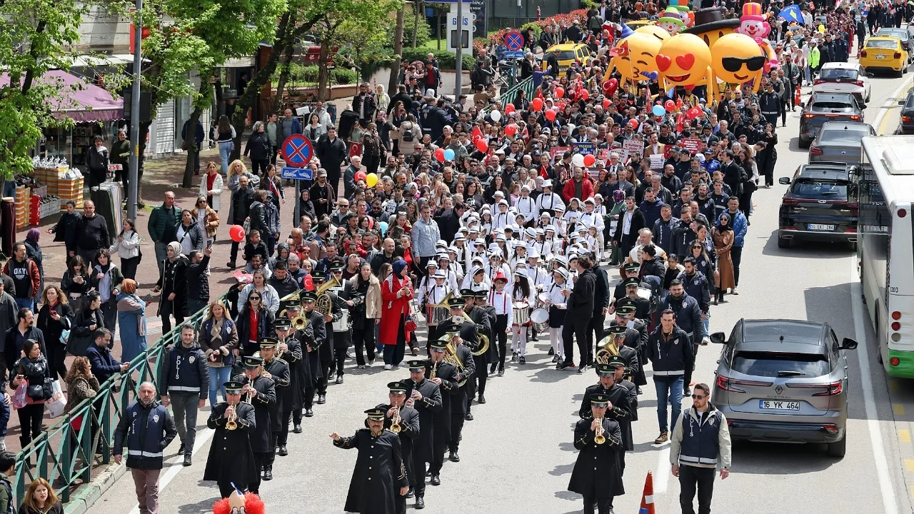 23 Nisan Bursa'da coşkuyla kutlandı
