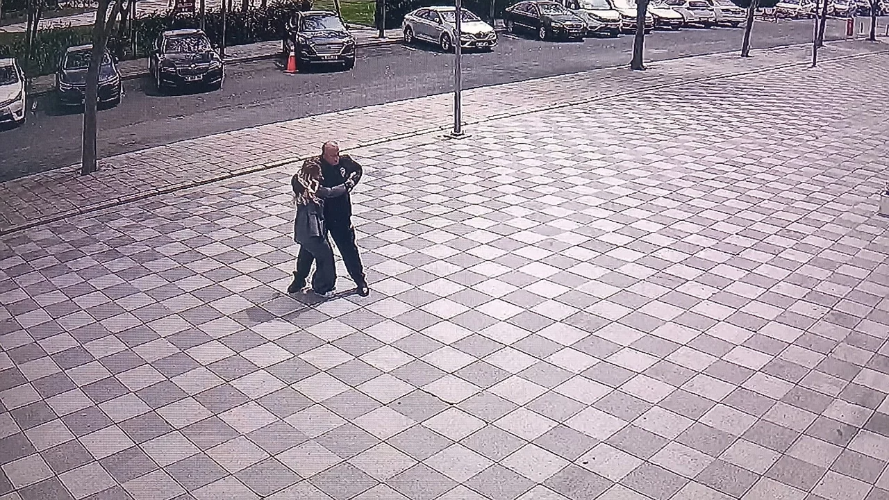 Sara nöbeti geçiren kadını son anda tuttu: Polis memurunun refleksi takdir topladı