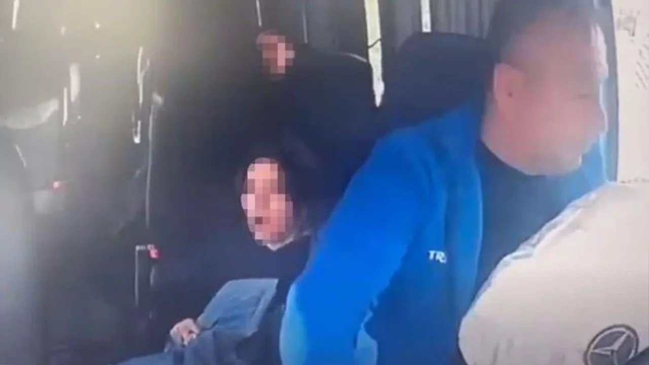 Serviste korku dolu anlar: Öğrenci koltuktan fırladı