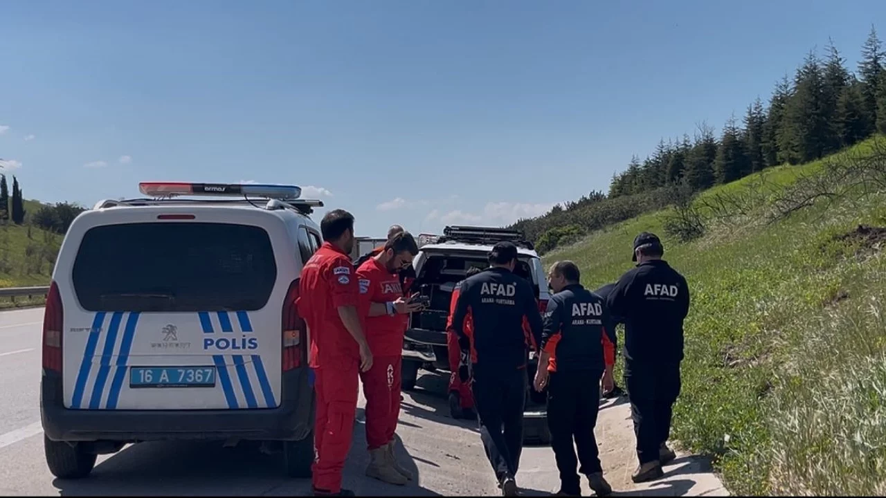 Bursa'da "Otoyola 5 yaşında çocuk bırakıldı" ihbarı ekipleri alarma geçirdi