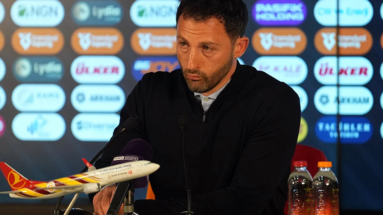 Tedesco'dan derbi sonrası itiraf: "Suçlu benim"