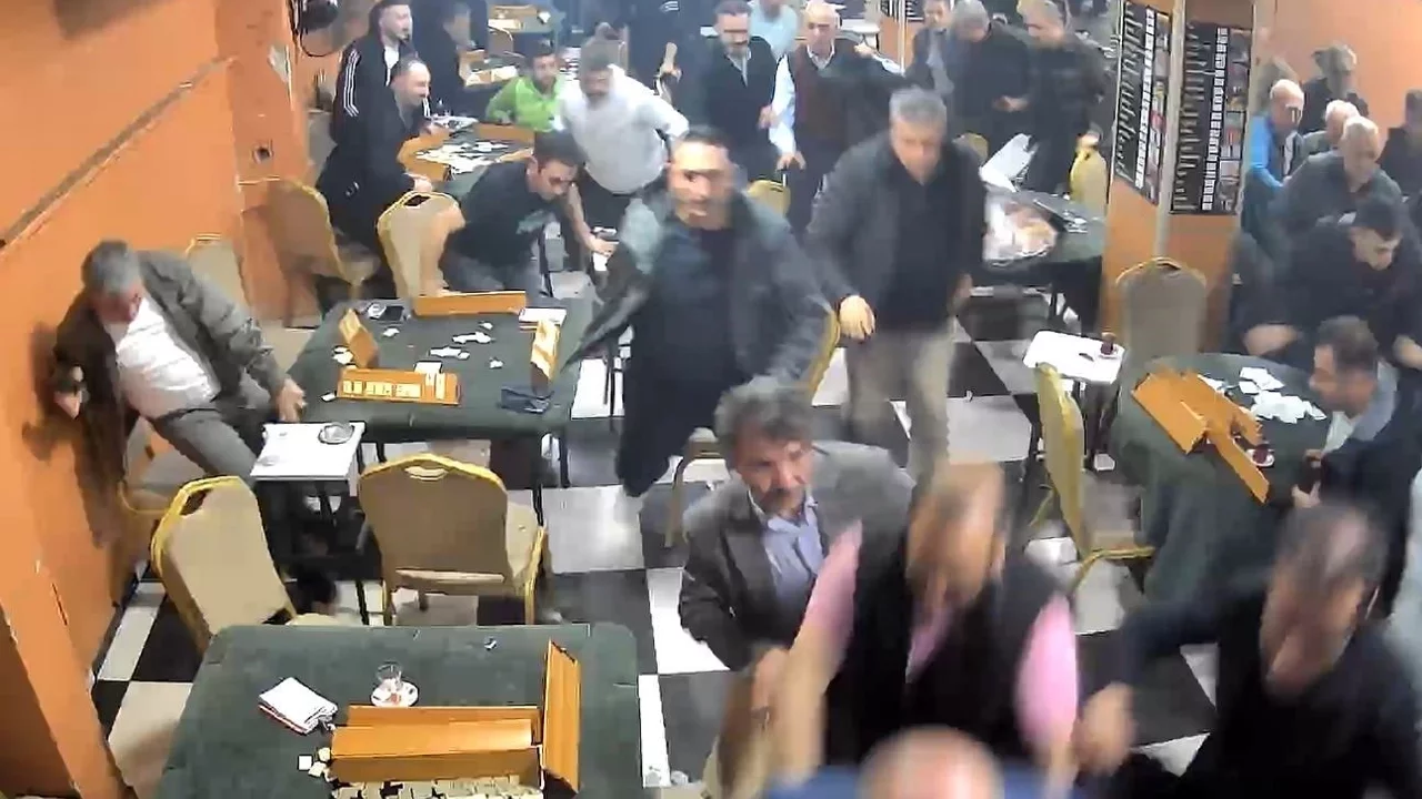 Yüksek ses paniği: Deprem sanıp kaçtılar