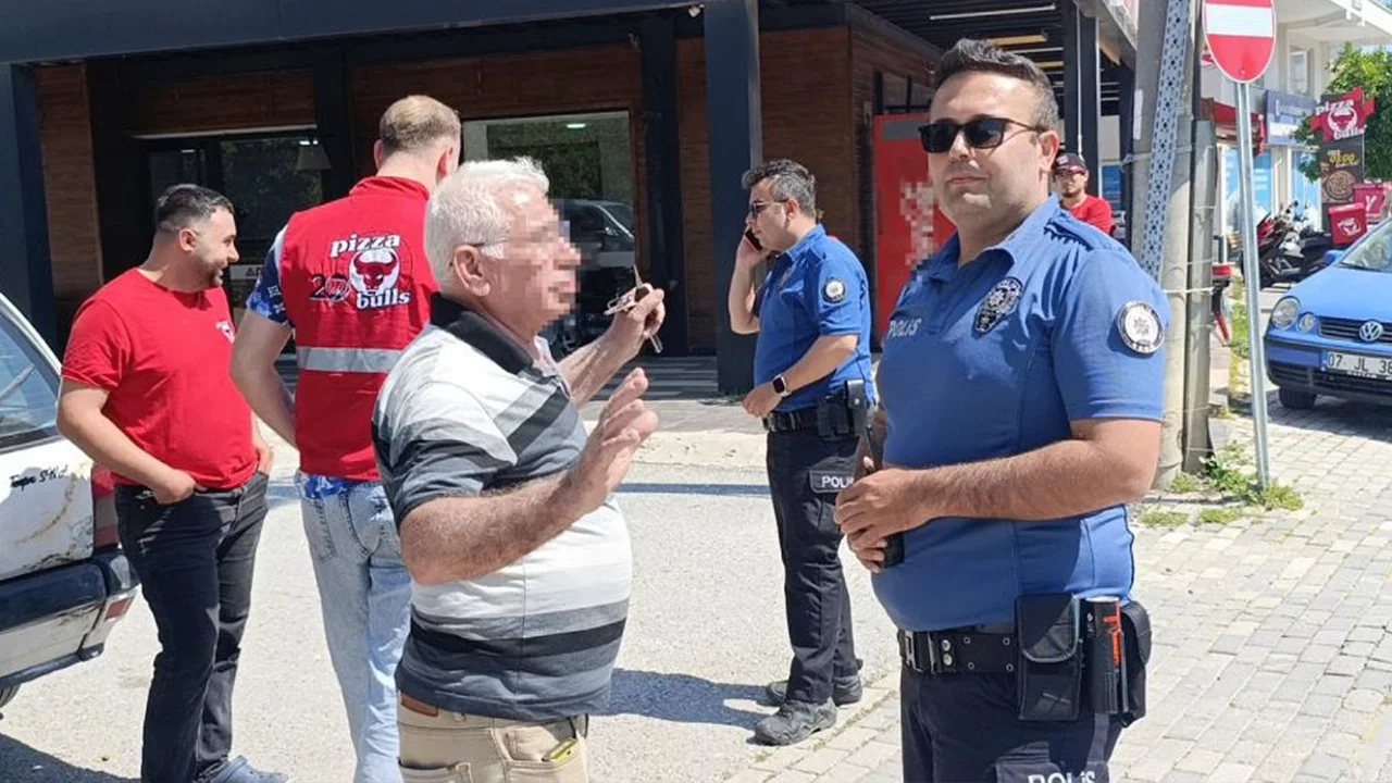 Antalya'da Trafik Kazası: "Girilmez" İhlali Çarpışmayla Sonuçlandı