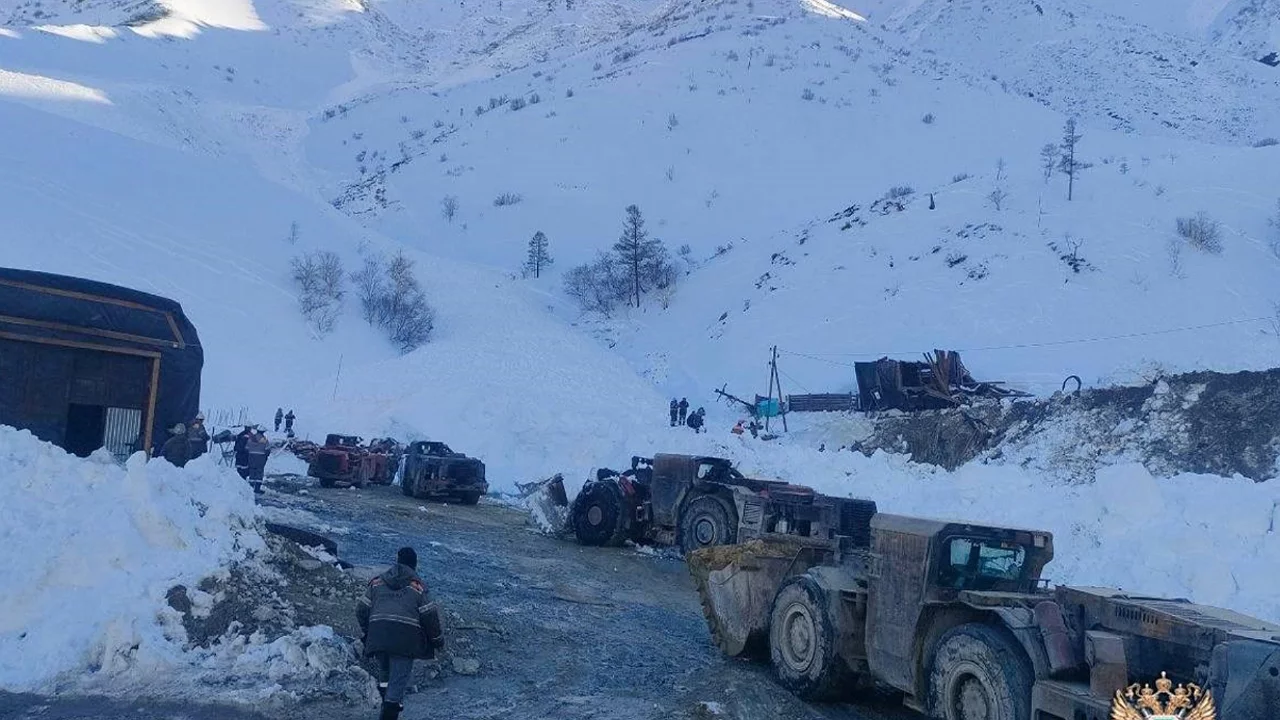 Rusya'da maden sahasında çığ faciası: 6 işçi hayatını kaybetti