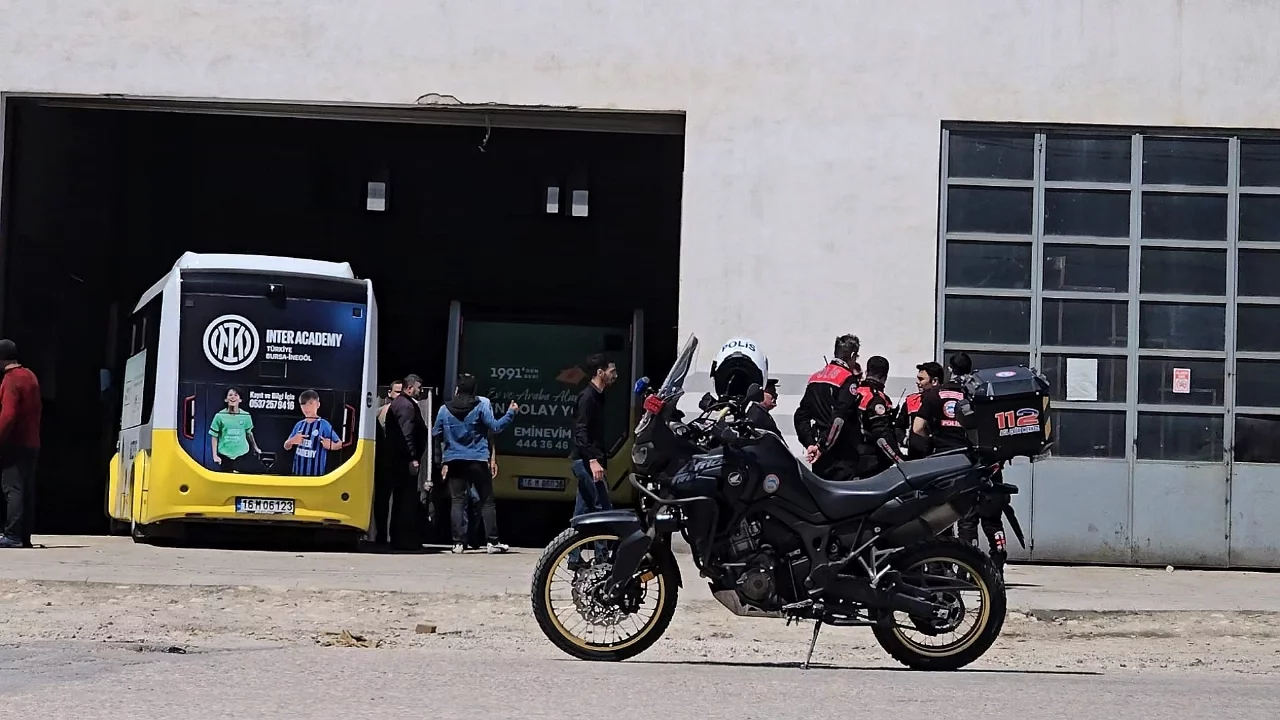 Bursa'da oto tamircisinde silahlı saldırı: 1 kişi ağır yaralandı