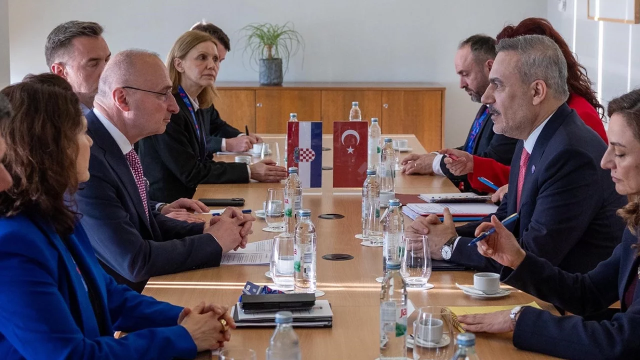 Hakan Fidan Hırvatistan'da mevkidaşıyla görüştü