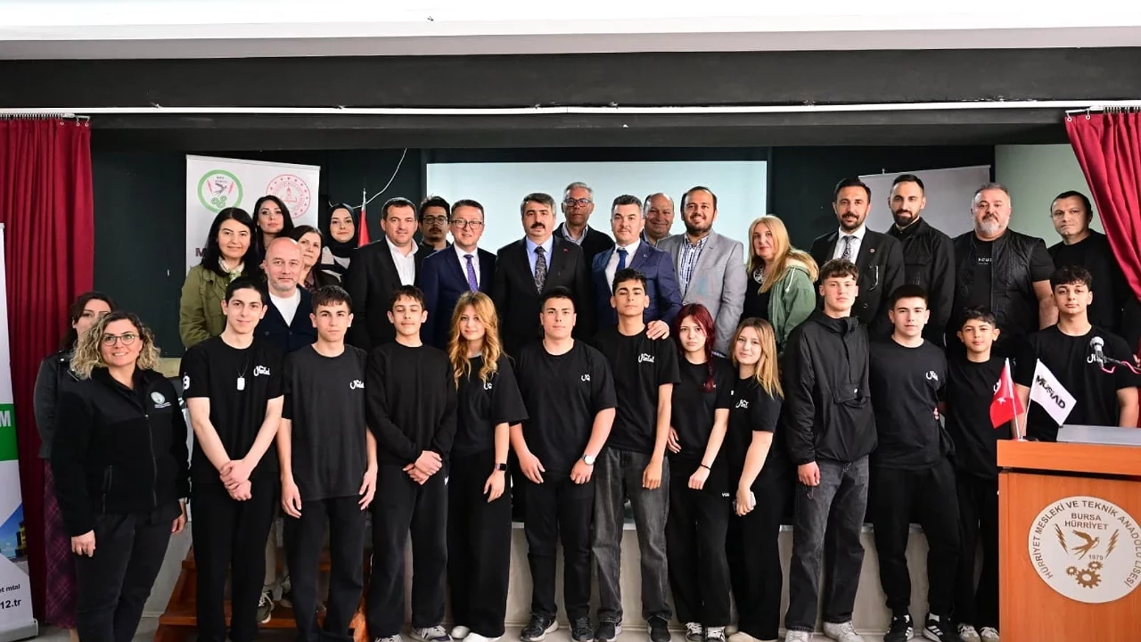 Başkan Yılmaz'dan gençlere tavsiyeler