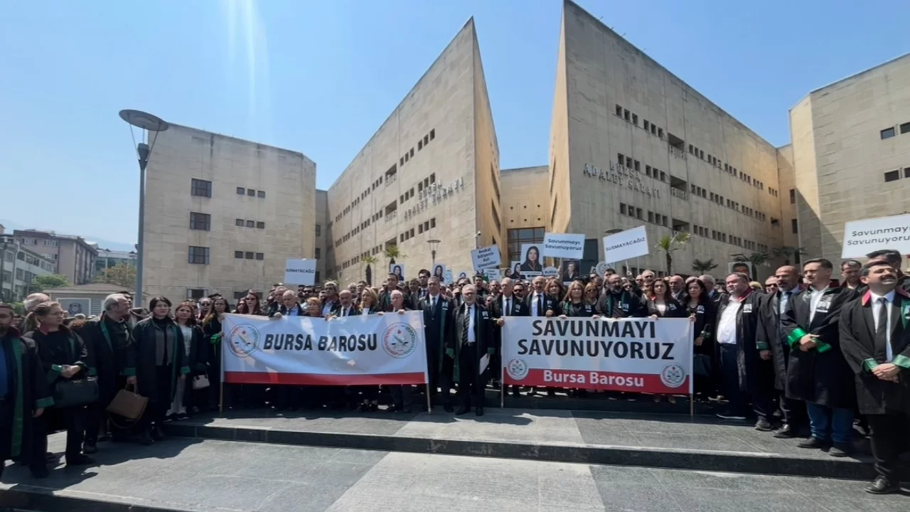 Bursa'da avukat cinayeti sonrası yürüyüş: "Artık yeter"