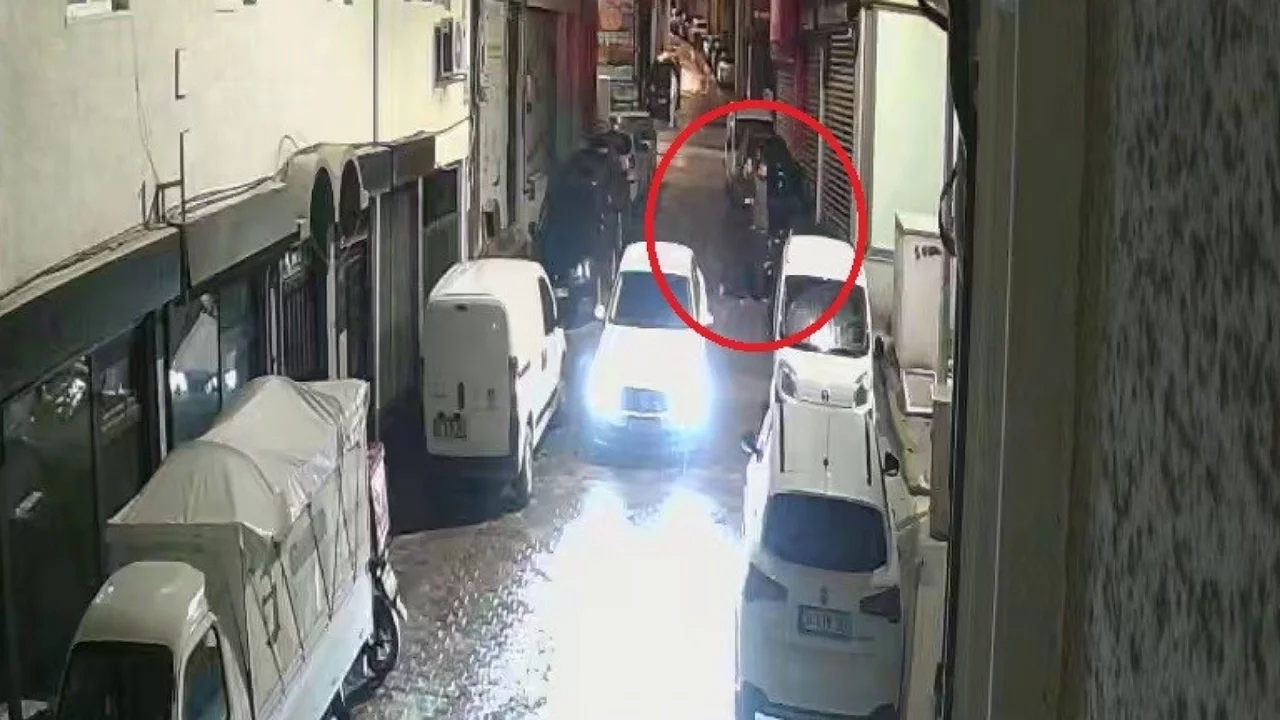 Bursa'da pusu kurdular: Genci sokak ortasında vurup kaçtılar