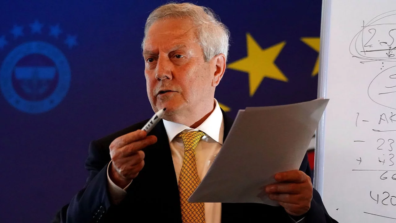 Aziz Yıldırım Fenerbahçe başkanlığına adaylığını açıkladı