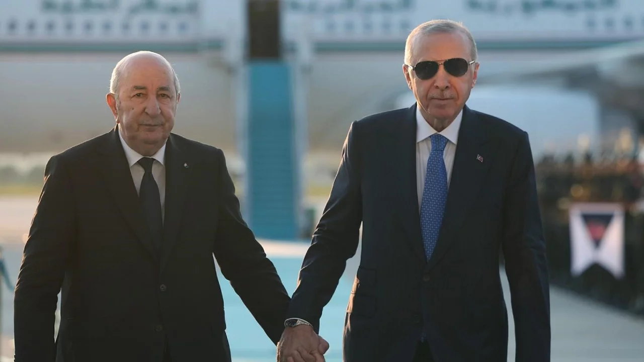 Erdoğan, Cezayir Cumhurbaşkanı Tebbun'u Ankara'da karşıladı