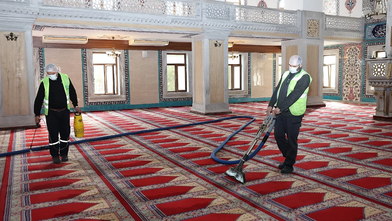 Nilüfer'in ibadethanelerinde bahar temizliği