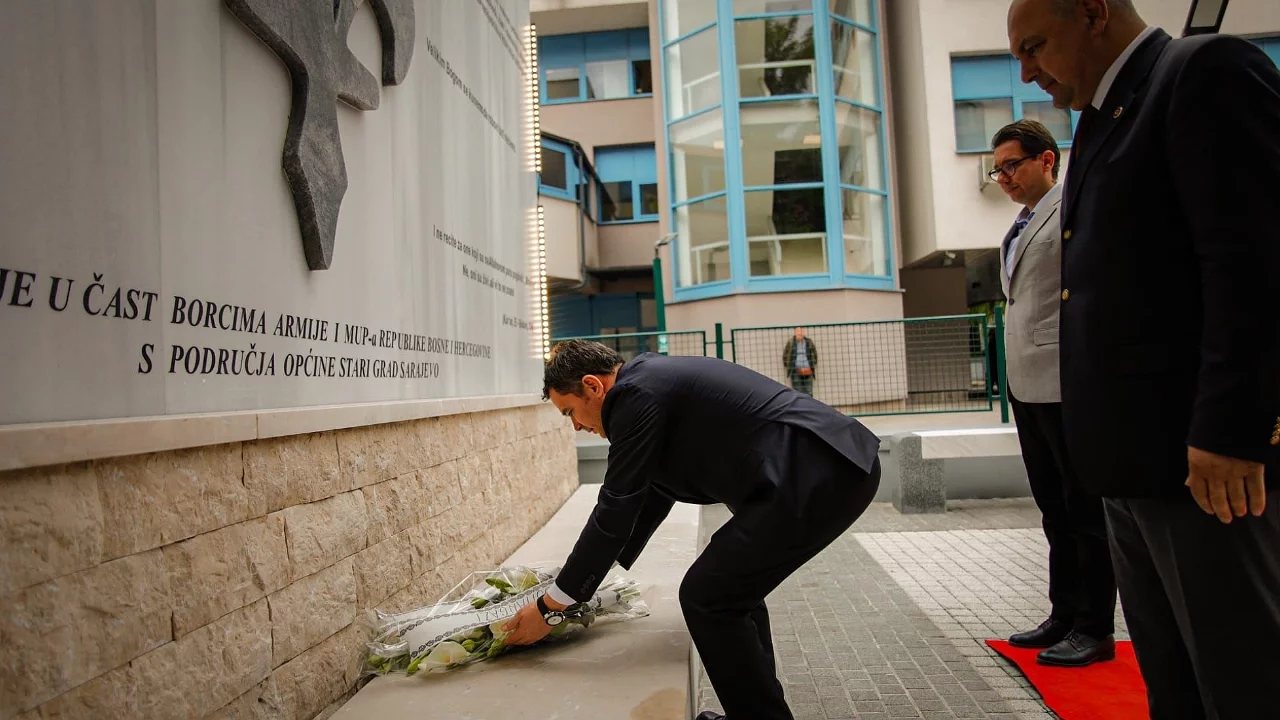 Başkan Aydın'dan Saraybosna'da anlamlı temas
