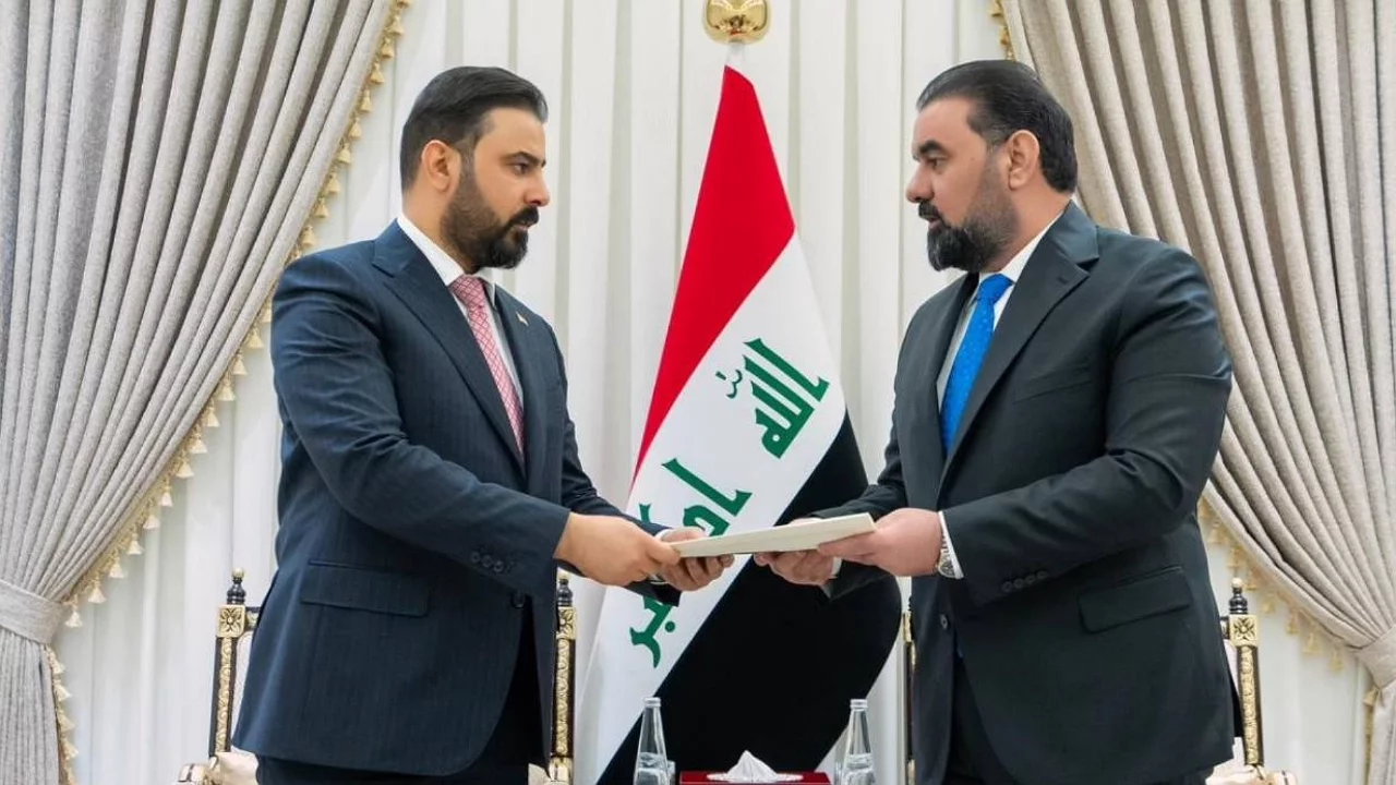 Irak'ta hükümet süreci: Ali Zeydi programını Meclis'e sundu