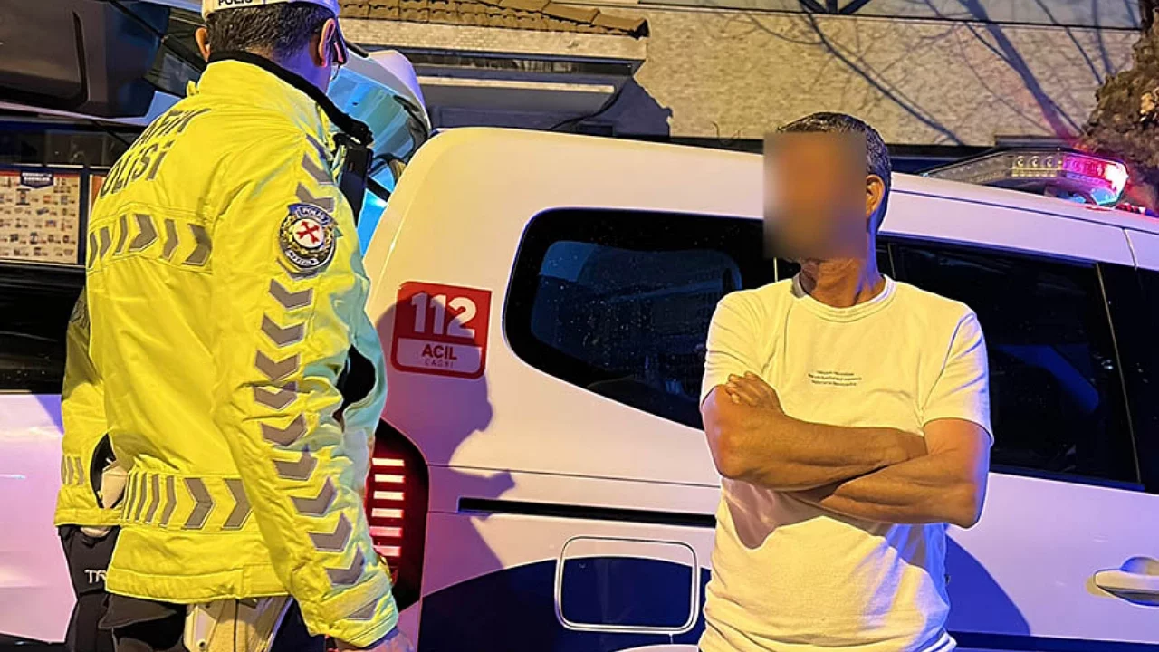 4'üncü kez alkollü direksiyon başında yakalandı. Ehliyetine 2039'a kadar el konuldu