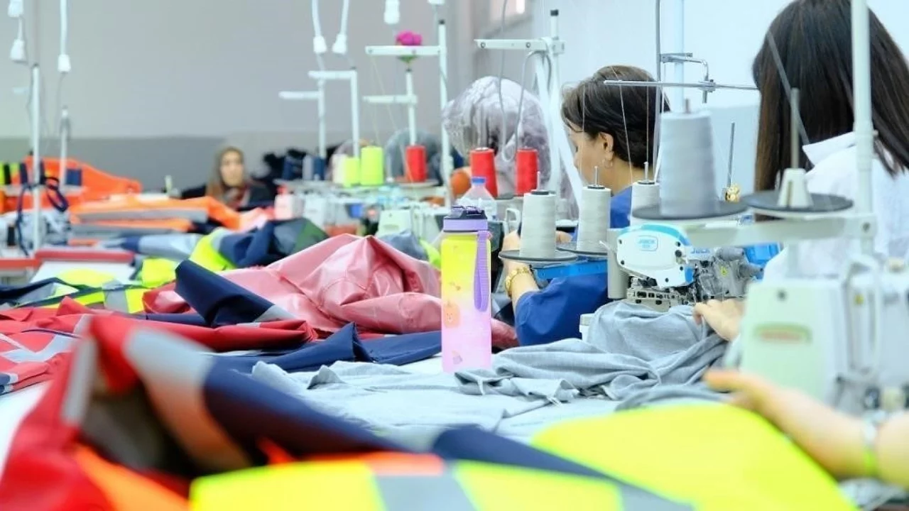 Ücretli çalışan sayısı Mart'ta yıllık yüzde 1,8 arttı