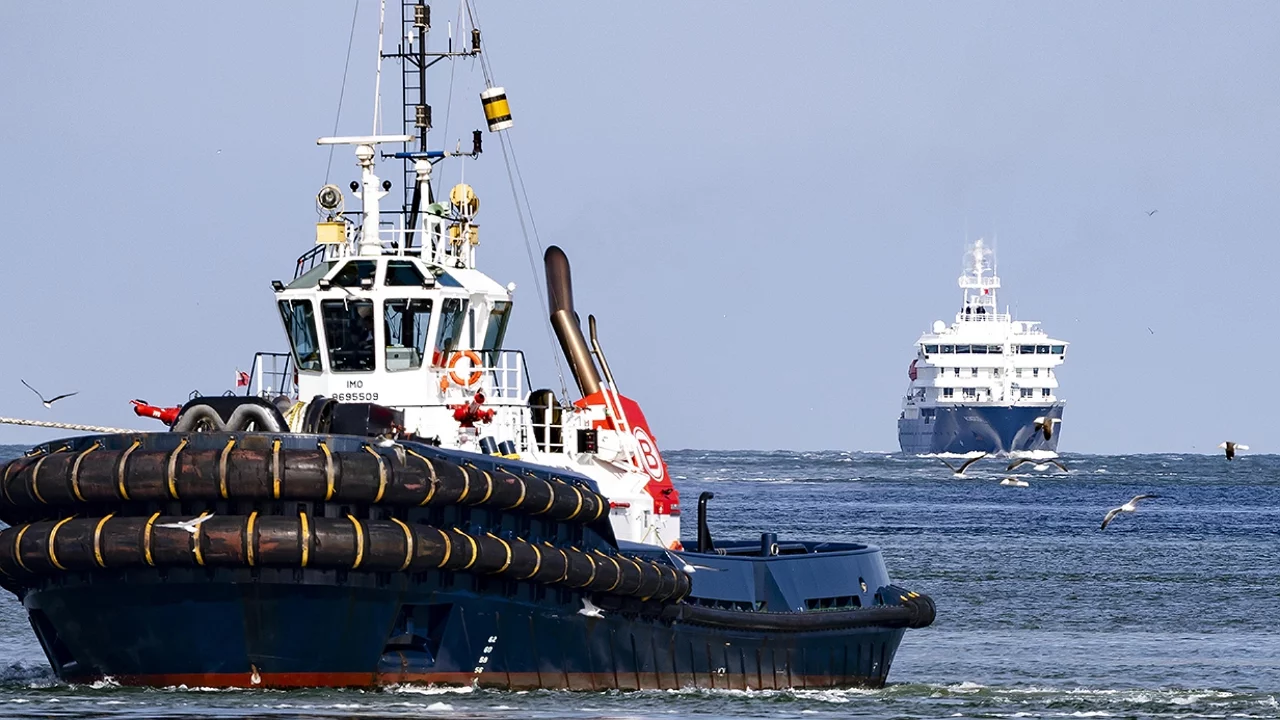 Hantavirüs şüphesi: MV Hondius gemisi Rotterdam'a ulaştı