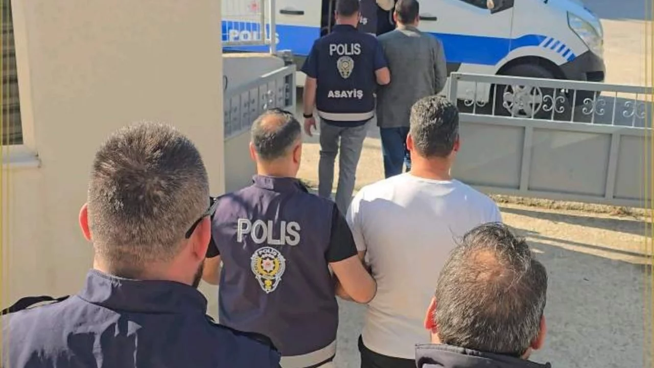 Bursa'da firari operasyonu: 4 kişi yakalandı
