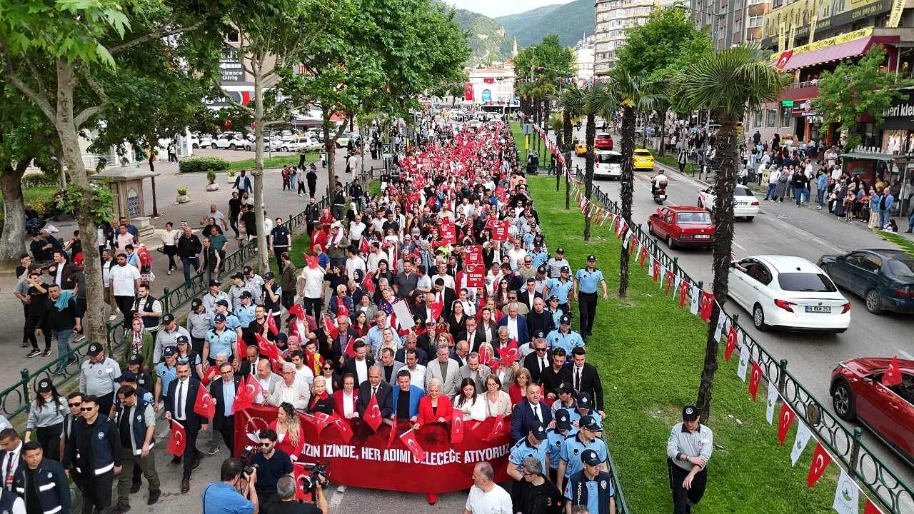 Osmangazi'de 25 bin genç 19 Mayıs coşkusunda buluştu