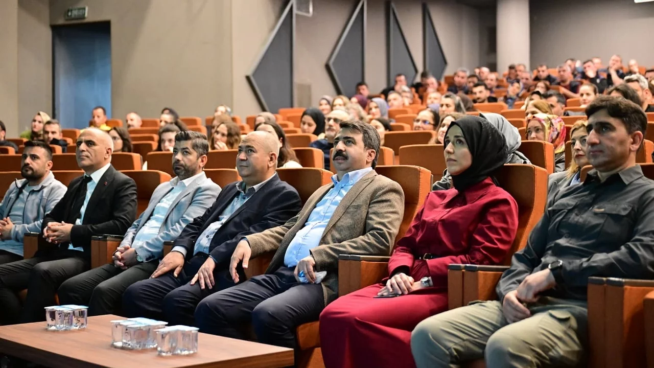 Yıldırım Belediyesi personeline yapay zeka eğitimi