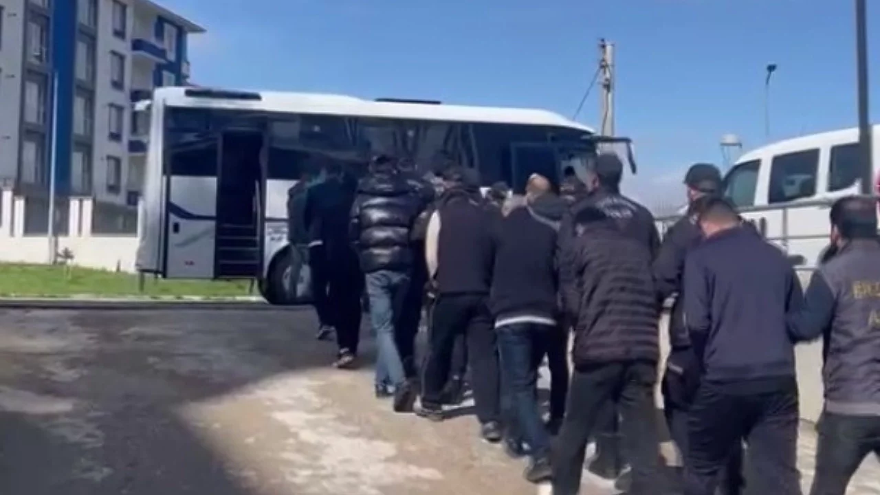 Polis-savcı yalanıyla 19 milyonluk vurgun: 12 ilde operasyon, 23 gözaltı