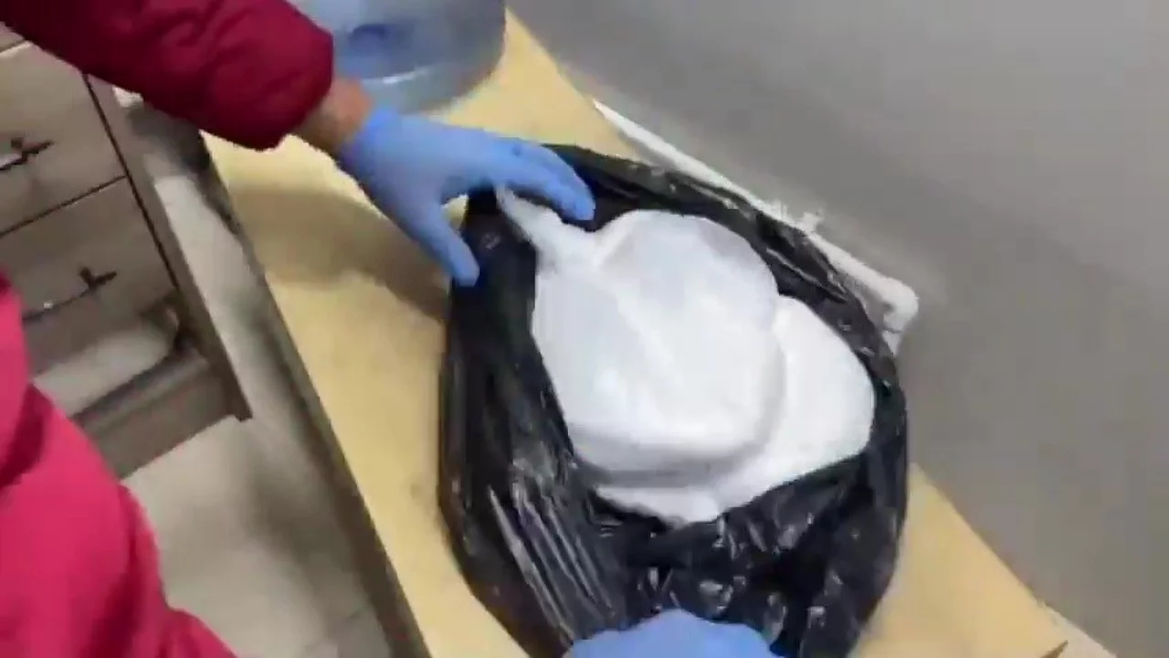 Bursa'da uyuşturucu operasyonu: 2 kilo metamfetamin ele geçirildi