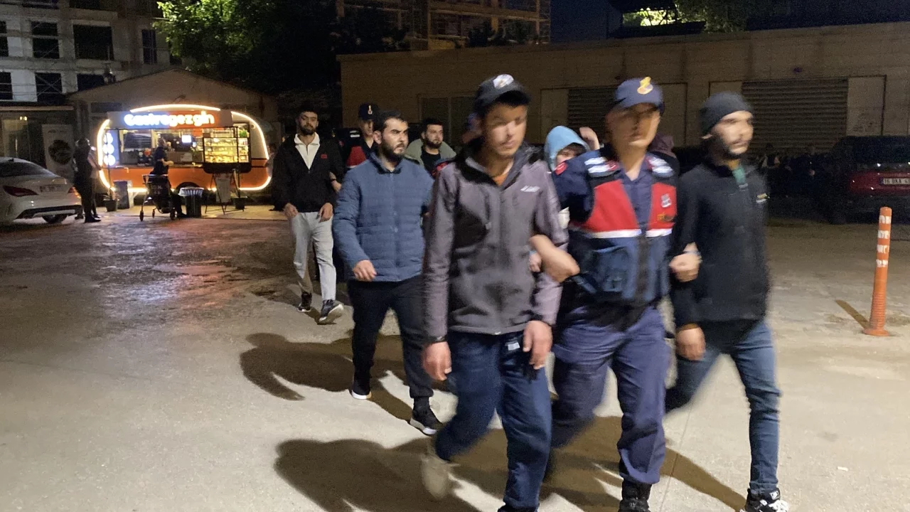 Bursa'da kaçak göçmen operasyonu: 7 kişi yakalandı