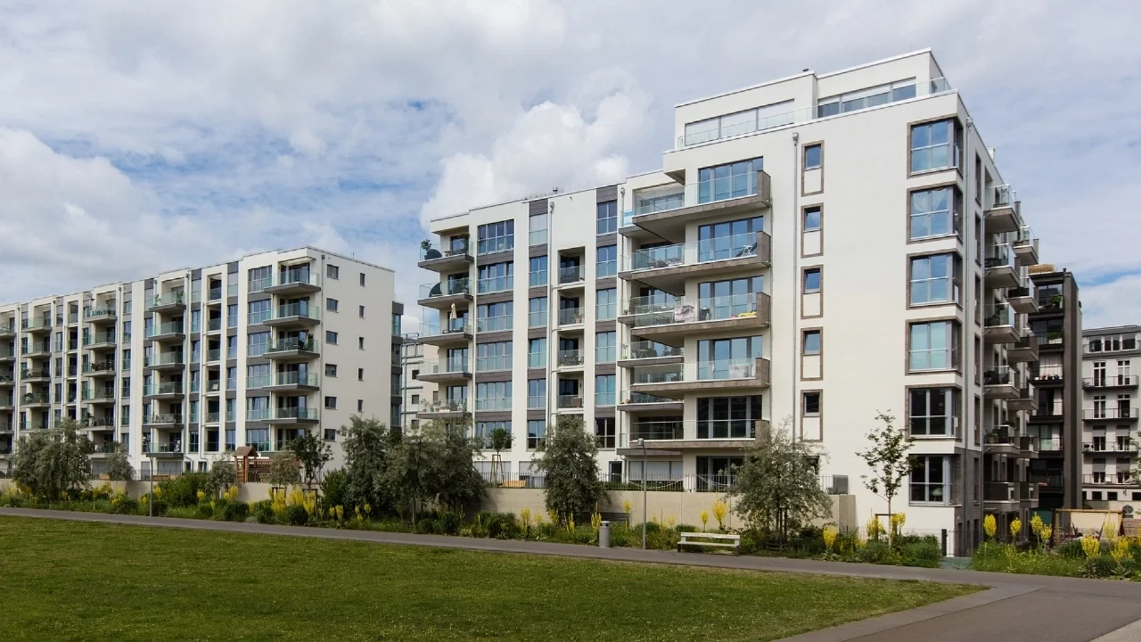Site aidatlarında yeni dönem: Yetki kat maliklerine geçti