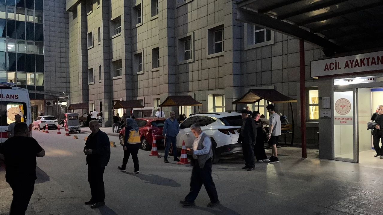 Bursa'da seyir halindeki araca silahlı saldırı: 1 kişi yaralandı