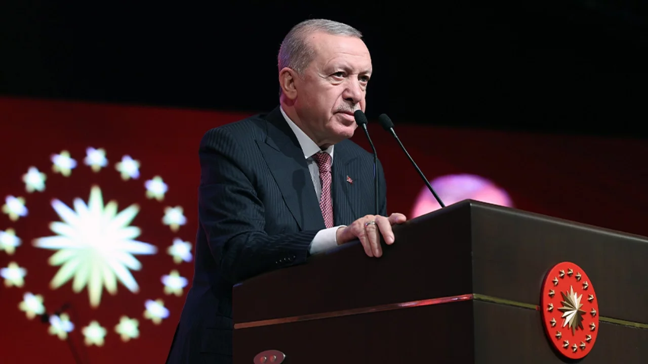 Erdoğan: Türkiye'nin enerji merkezi olma vasfı güçleniyor