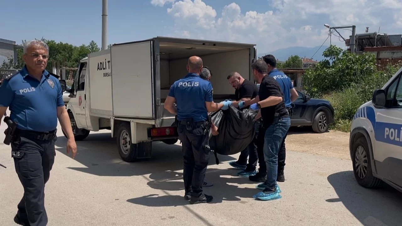 Bursa'da korkunç cinayet! 10 yaşındaki oğlunun gözü önünde öldürüldü