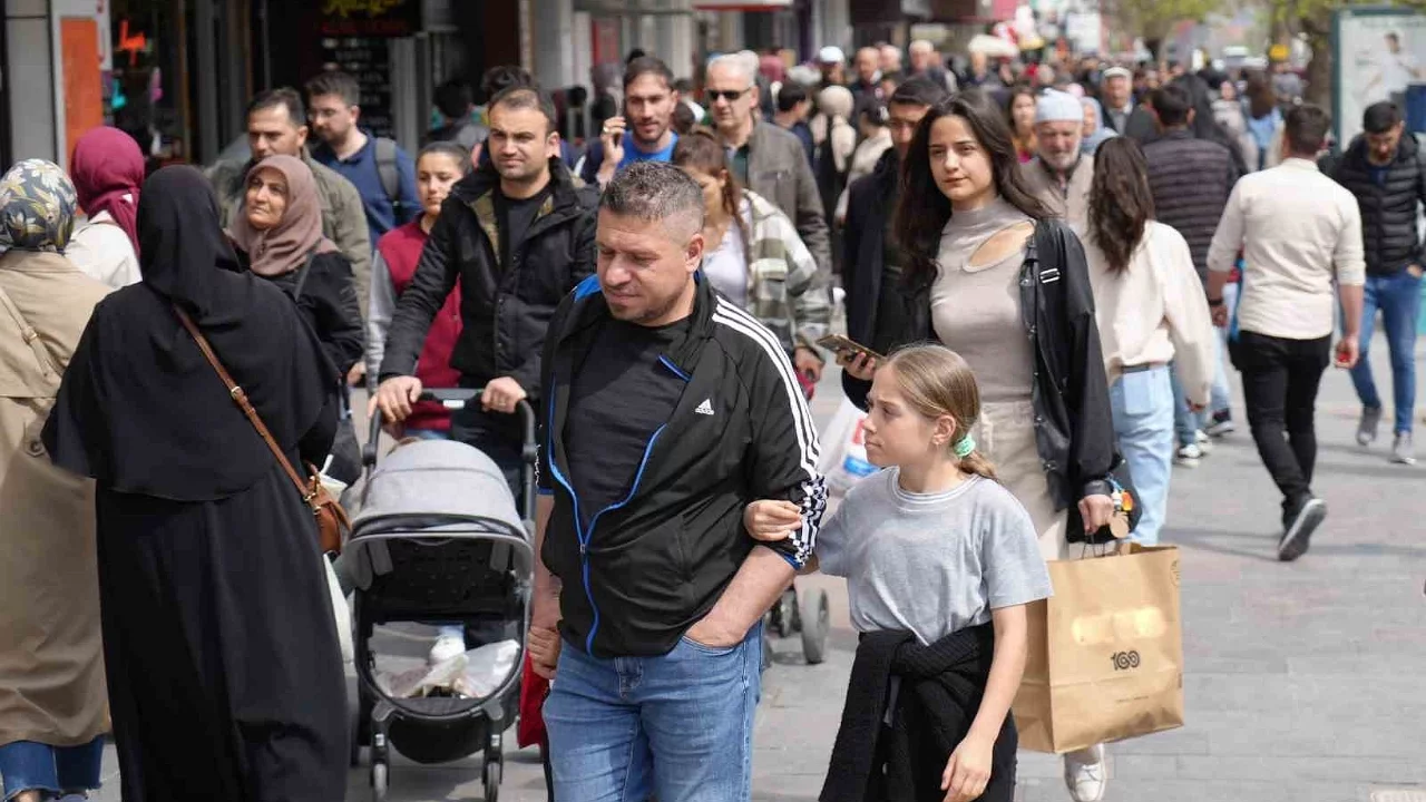 İşsizlik oranı Nisan ayında yüzde 8,2'ye yükseldi