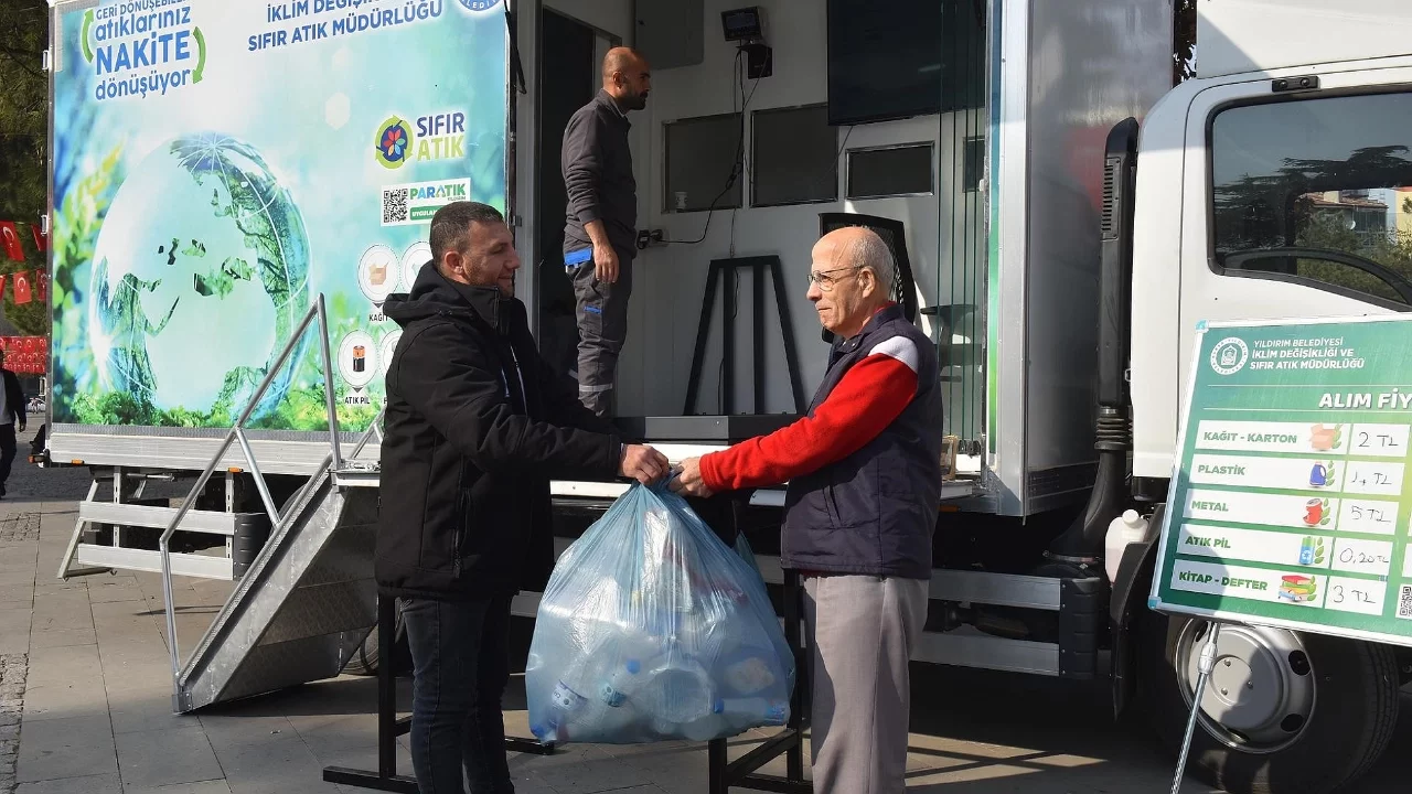 Yıldırım 'Sıfır Atık'ta Türkiye'ye örnek oluyor