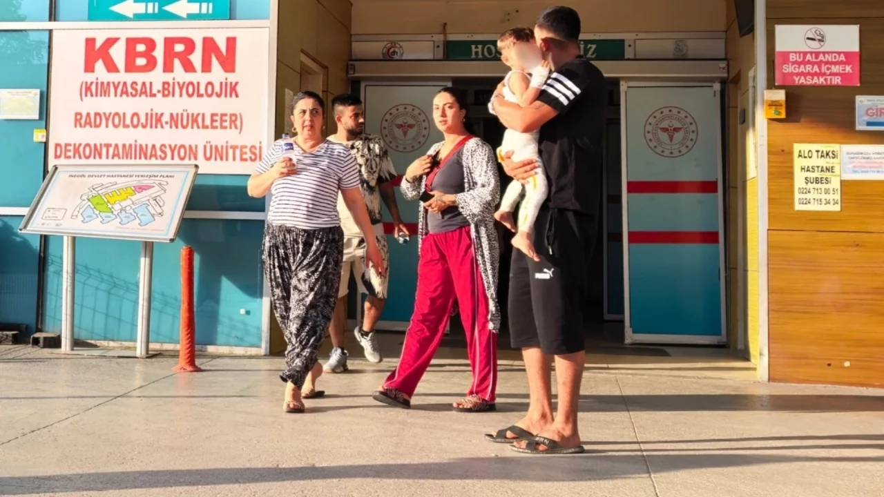 Bursa'da mangal ateşine düşen 2 yaşındaki çocuk ya