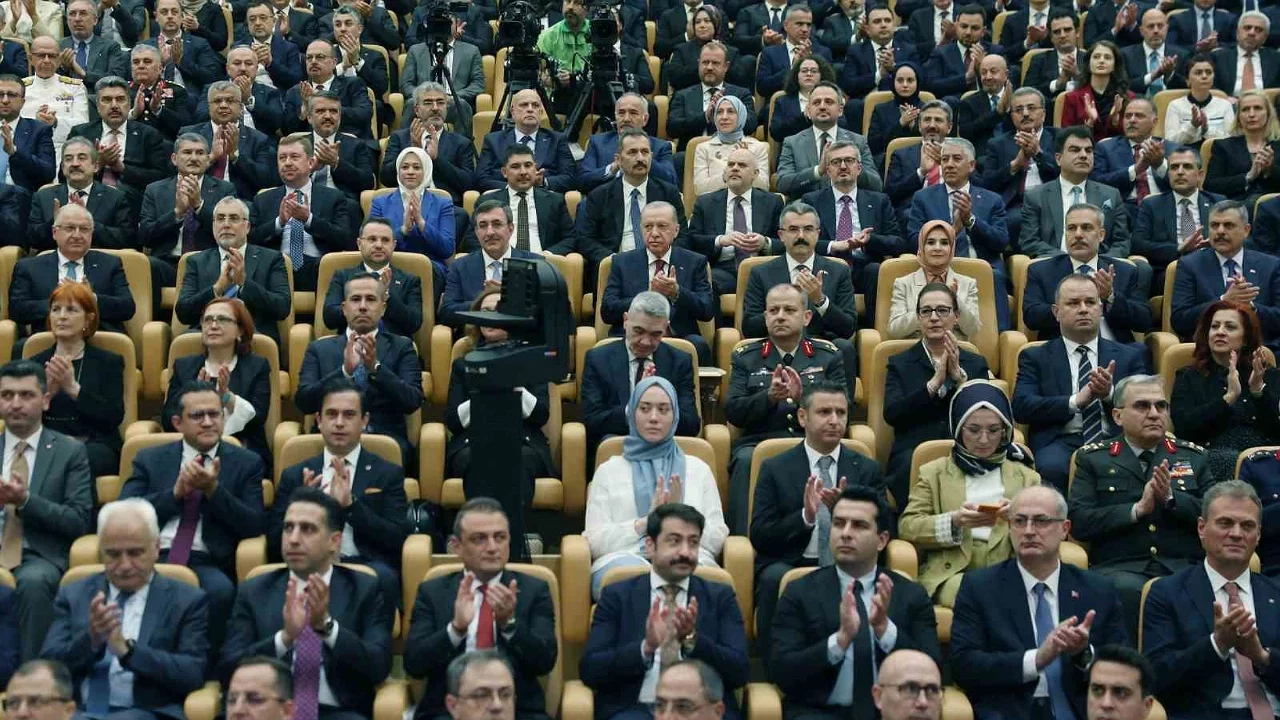 Erdoğan: "Rehavete kapılırsak bu topraklarda bize 