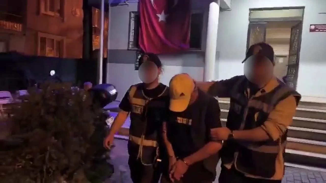 Bursa'da uyuşturucu operasyonu: 4 gözaltı, 1 hükümlü yakalandı