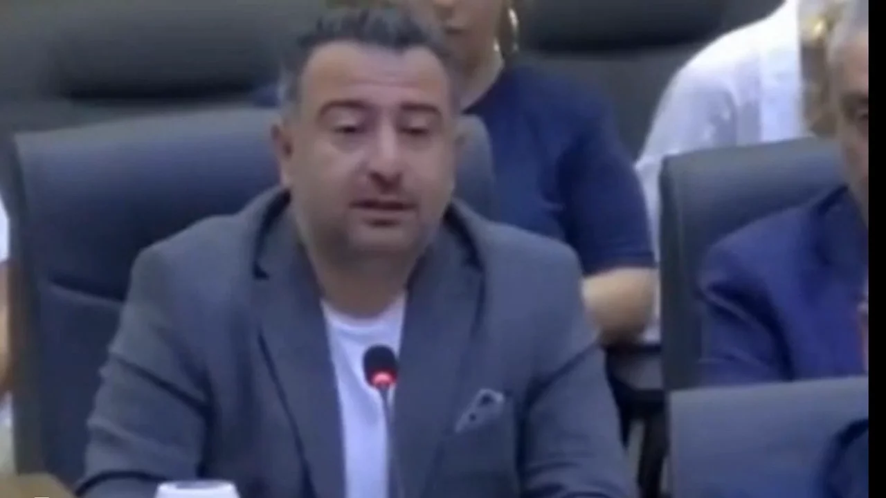 AK Parti Grup Sözcüsü Sinan Kahraman'dan CHP'li meclis üyelerine salvo