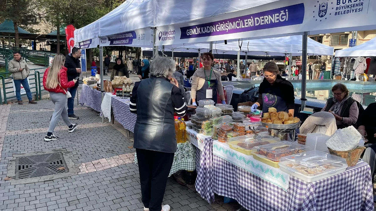 Heykel'de meydan kadınların olacak