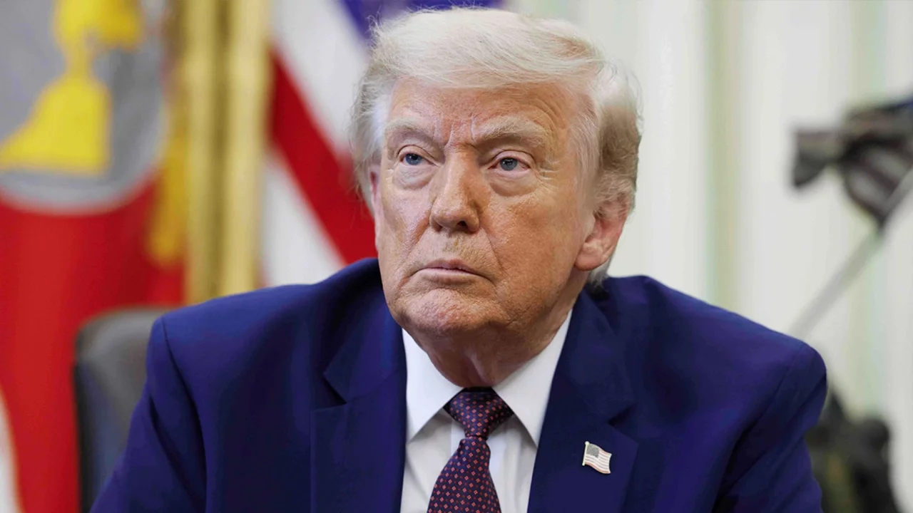 Trump'tan sert çıkış: "Beni eleştirenler aptaldır"