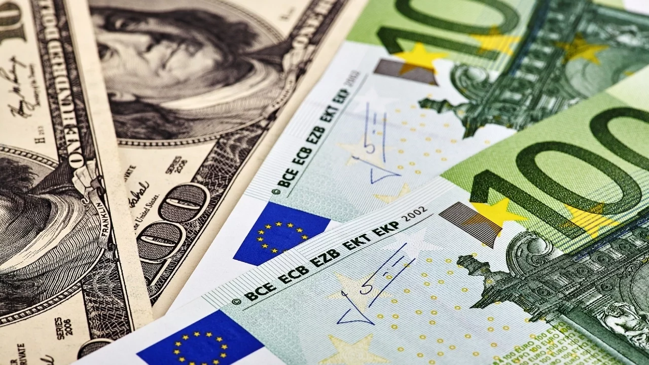 Dolar ve euro güne hangi seviyeden başladı?