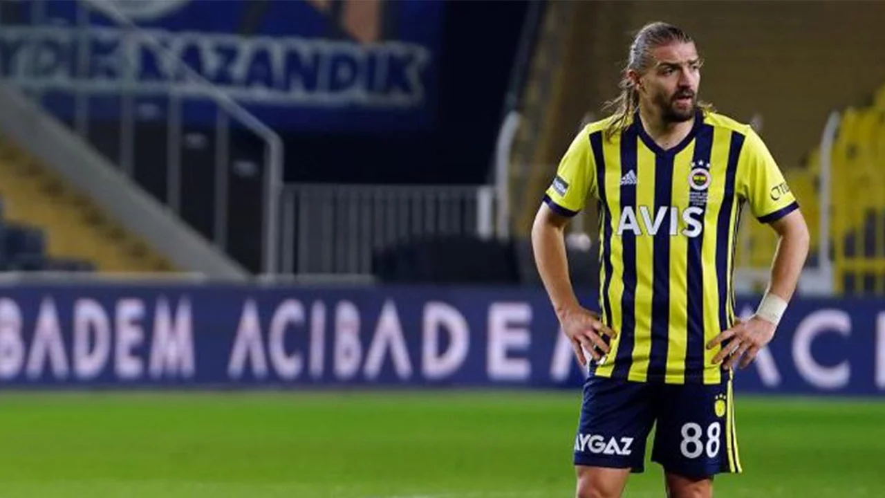 Caner Erkin Futbolu Bıraktı