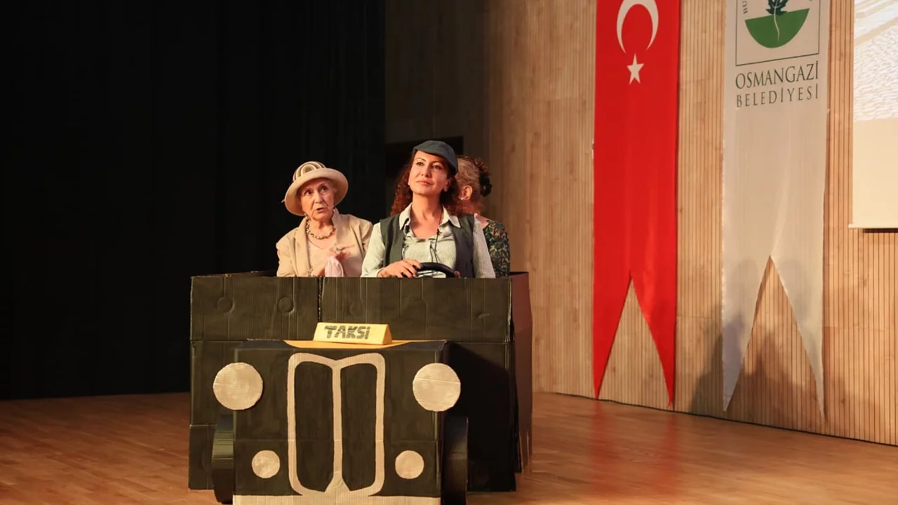 Kadının Gücü Osmangazi Sahnesinden Yükseldi