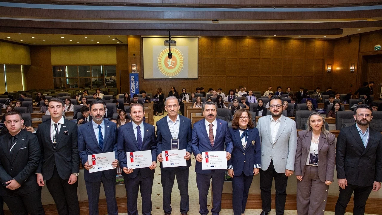 Gençlerin sesi Bursa'dan yükseldi