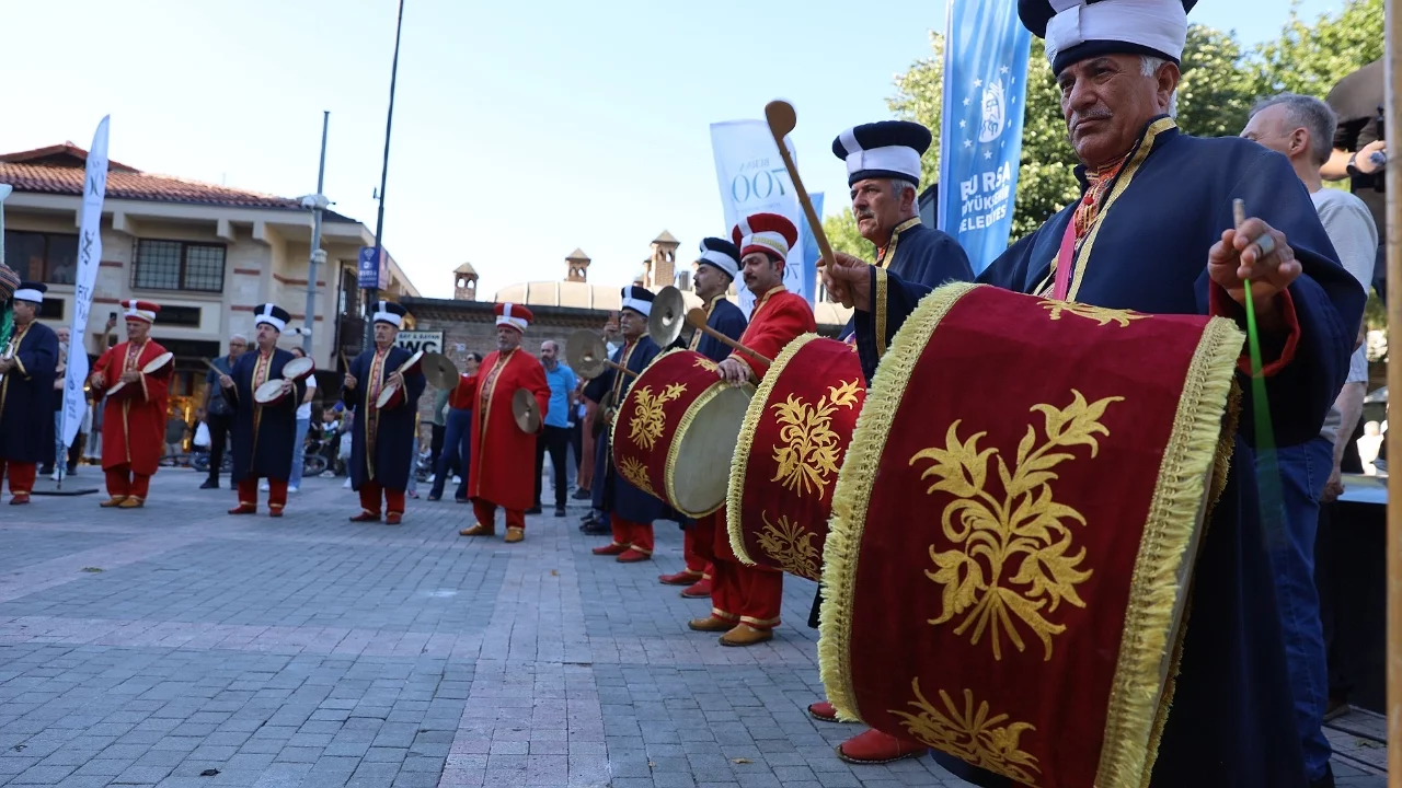 Mehter sesleri bu kez Gazi Orhan Parkı'nda yükseldi