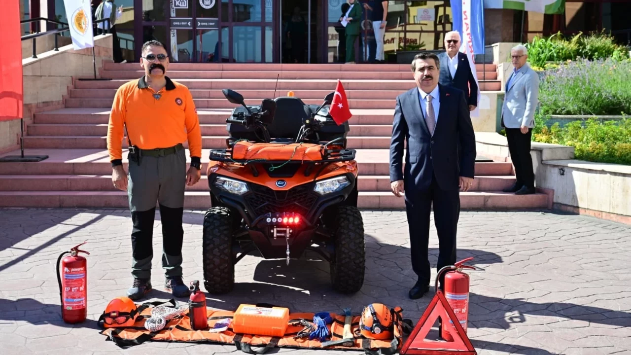 Başkan Yılmaz: "Koruduğumuz her ağaç geleceğe yatırımdır"