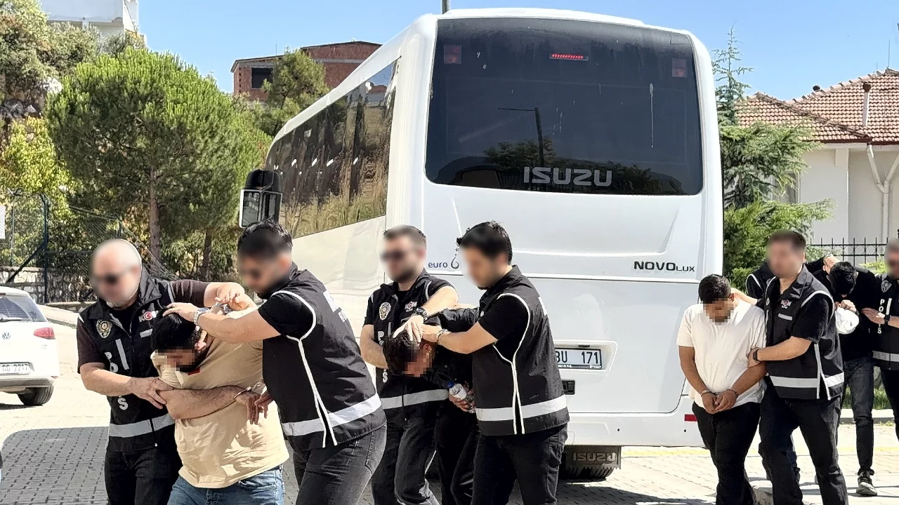 Bursa'da "Daltonlar" operasyonu: 9 kişi gözaltında, kırmızı bülten hazırlığı