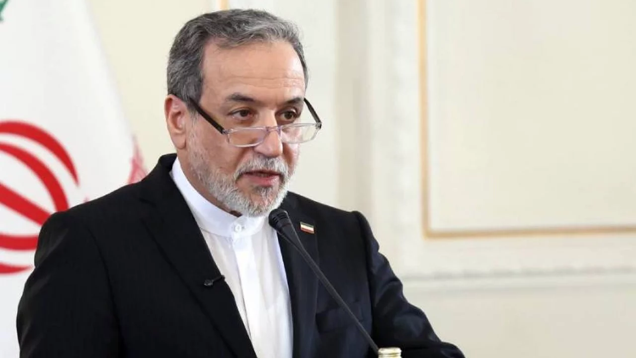 Arakçi: "Hürmüz Boğazı 30 gün İran'ın gözetiminde olacak"