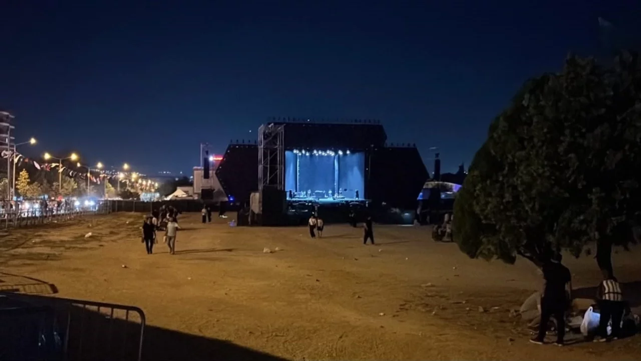 Bursa'da festival konserinde bıçaklı kavga: 2 yaralı